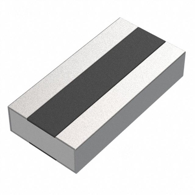 Чип-резисторы 100 Ом различных типоразмеров на печатной плате