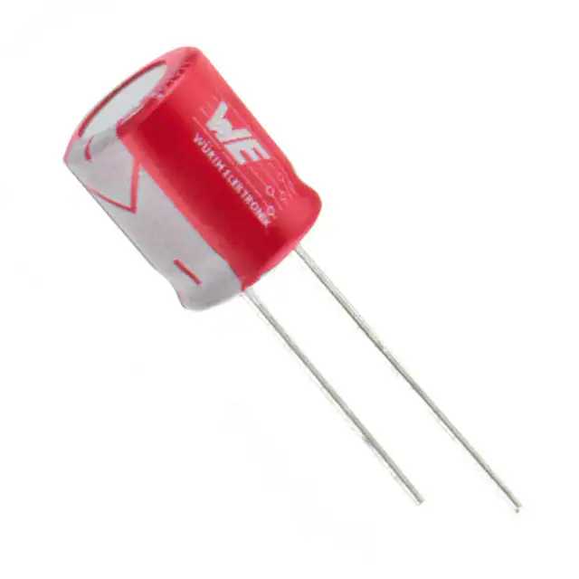 Различные типы конденсаторов номиналом 22 мкФ: электролитические, танталовые и керамические