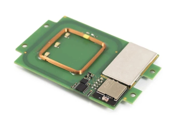 RFID-системы ELATEC для промышленности: от HMI до Smart Factory