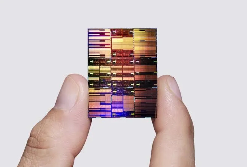 IBM показала чипы тоньше 1 нм: nanostack и 100 млрд транзисторов