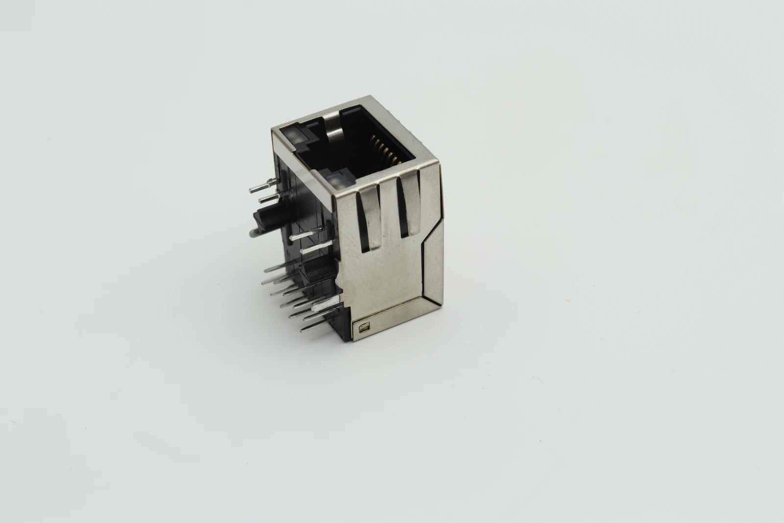 7499111440A от Wurth Elektronik фото 1