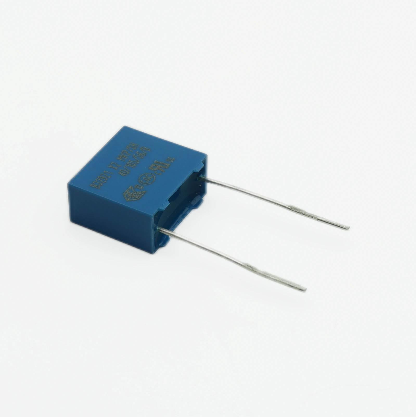 B32921C3104M000 помехоподавляющий пленочный конденсатор класса X2 емкостью 0.1 мкФ (100 нФ): как избежать резонанса в импульсных цепях?