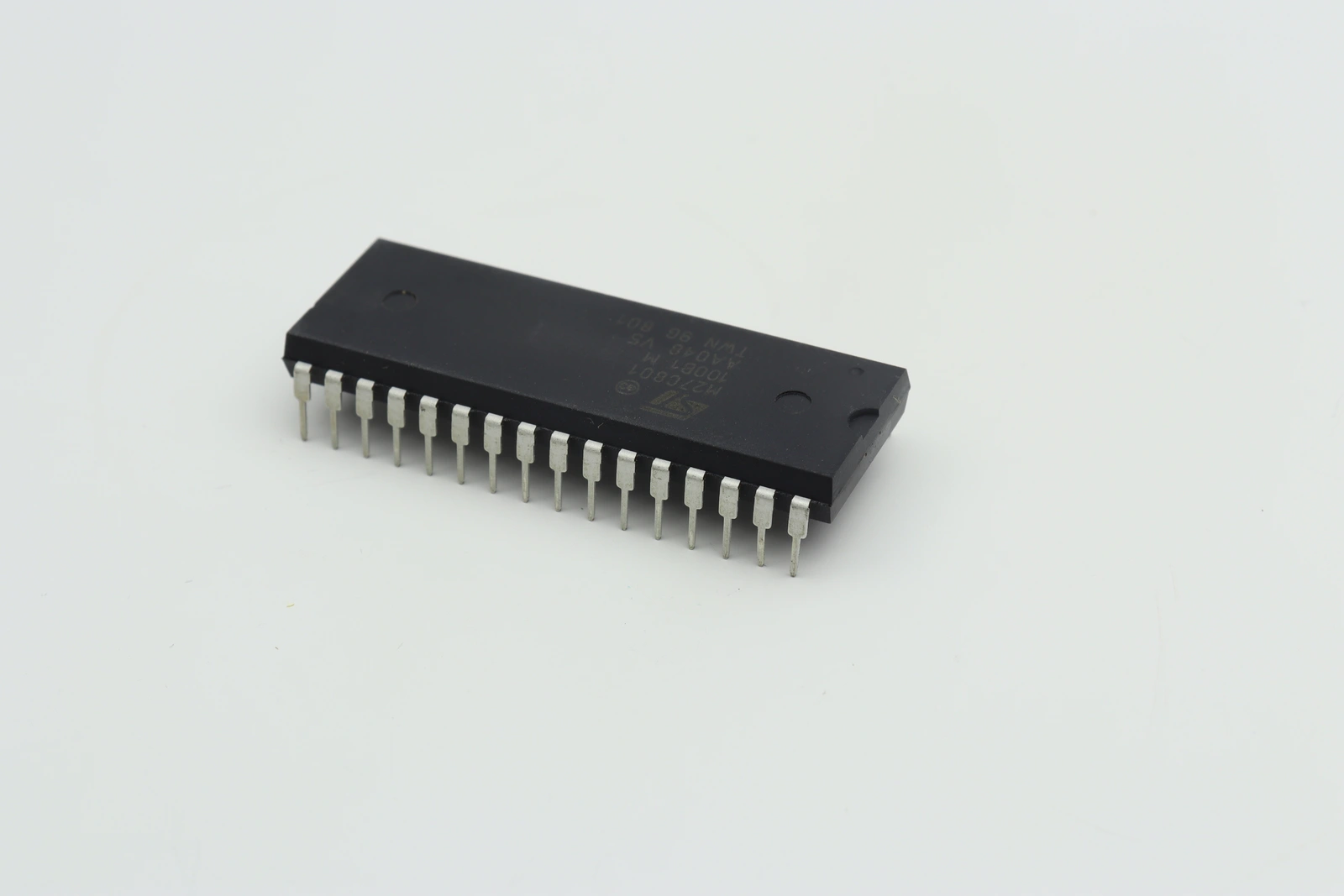 Применение M27C801-100B1 Применение M27C801-100B1